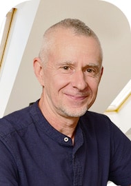 IT HELP team member professional headshot photo – experienced IT support specialist